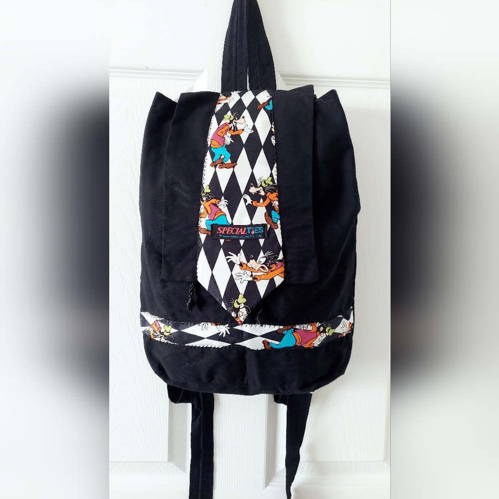 Specialties by Hallmark Disney's Goofy Print Soft Backpack